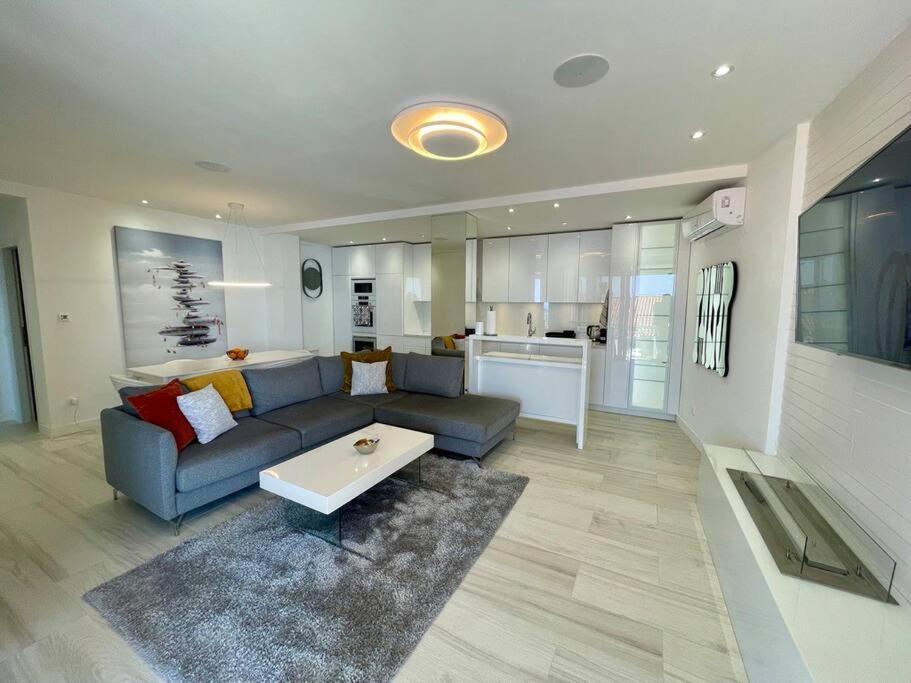 Modern 2Bdrm Apt Luxeview4- Seaview Dubrovnik Exteriör bild